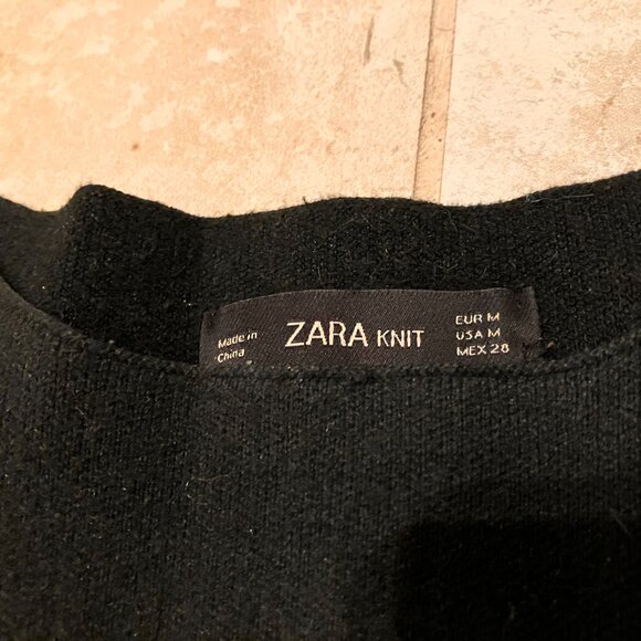 Zara Knit Black long sleeve sweater MEDIUM size - Picture 4 of 5
